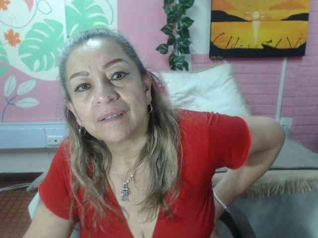 valeria-sexy valeria-sexy