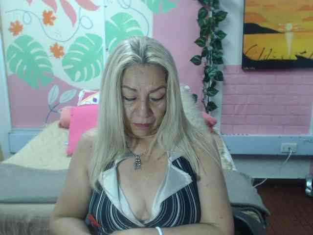 valeria-sexy webcam