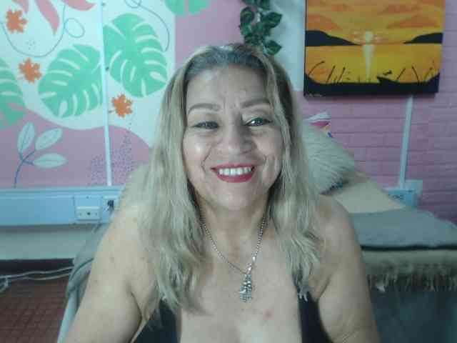 valeria-sexy valeria-sexy