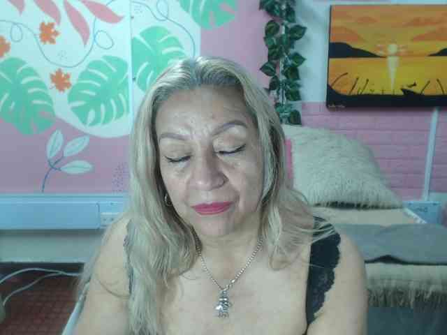 valeria-sexy webcam