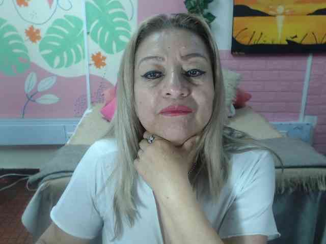 valeria-sexy webcam
