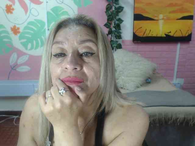 valeria-sexy webcam