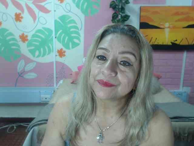 valeria-sexy webcam