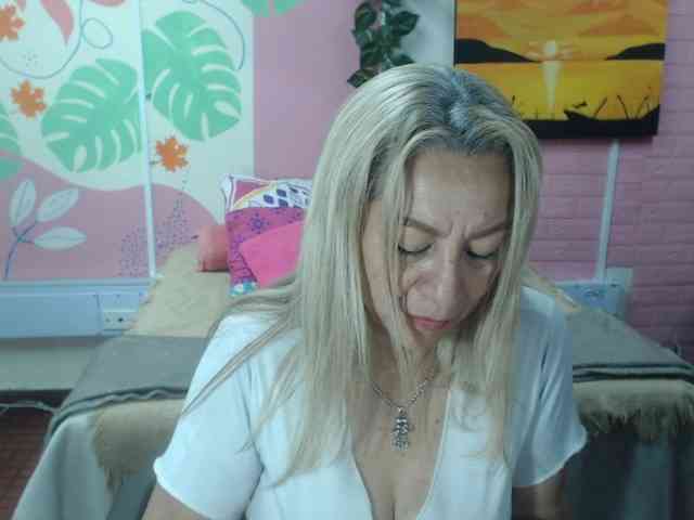 valeria-sexy webcam