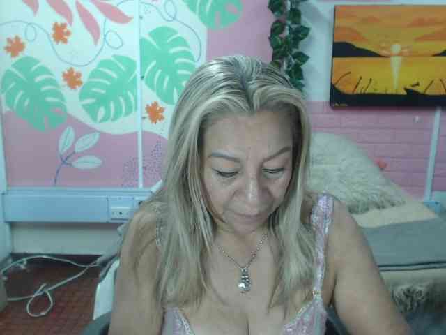 valeria-sexy webcam