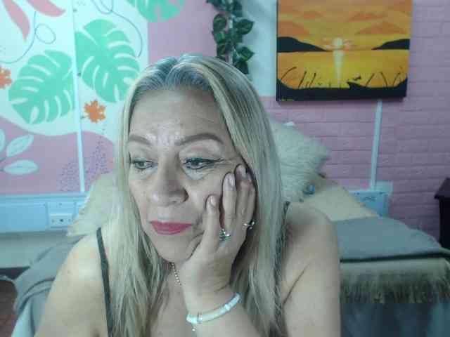 valeria-sexy Live Webcam on BongaCams