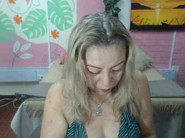 valeria-sexy webcam