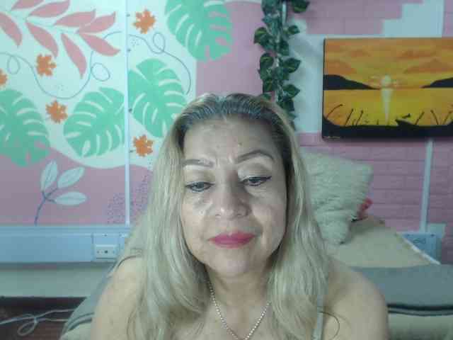 valeria-sexy webcam