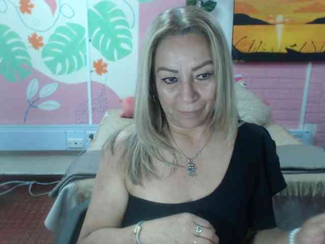 valeria-sexy