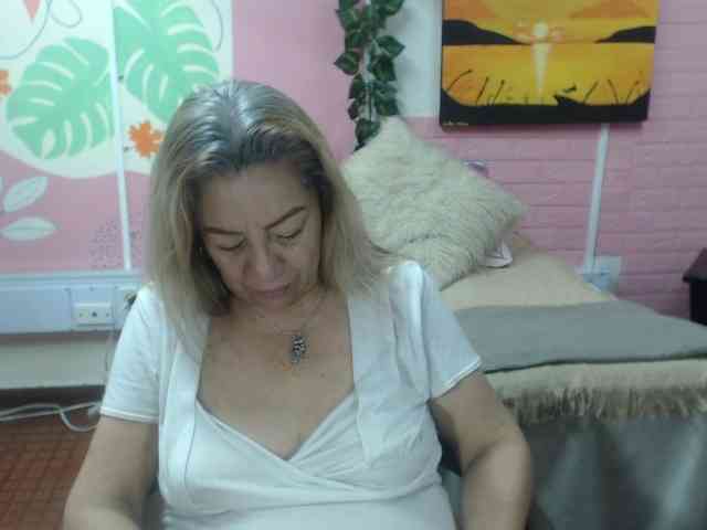 valeria-sexy webcam