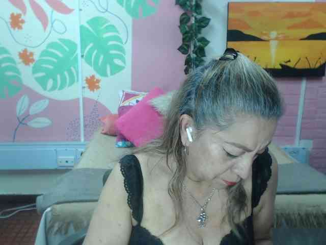 valeria-sexy webcam