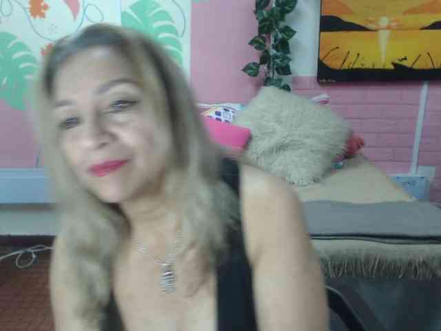valeria-sexy webcam