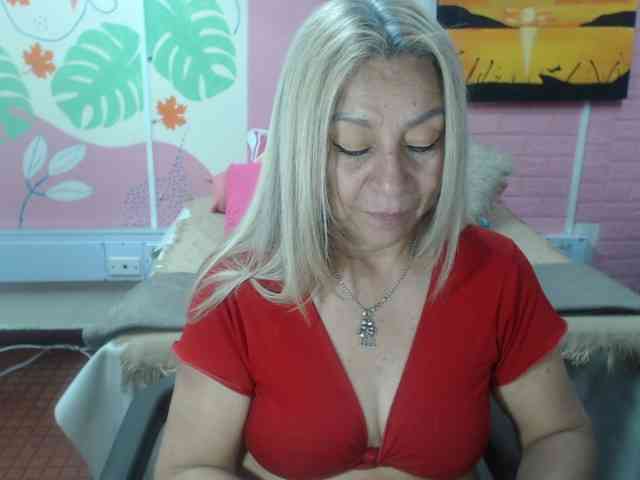 valeria-sexy valeria-sexy