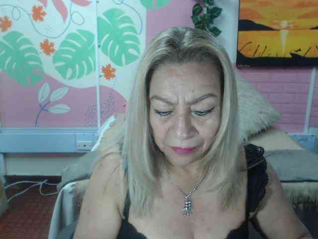 valeria-sexy webcam