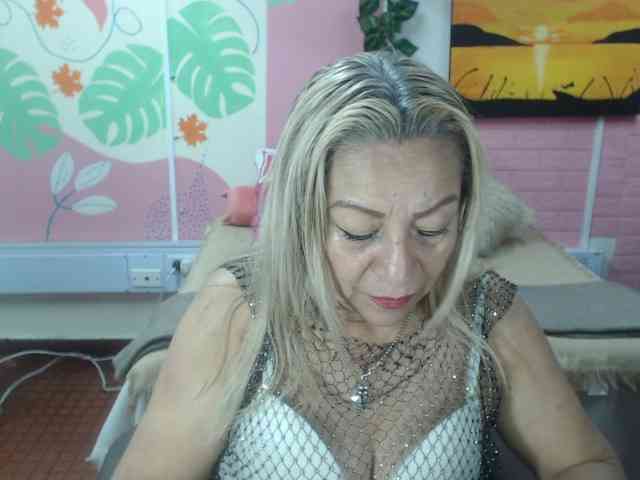 valeria-sexy webcam