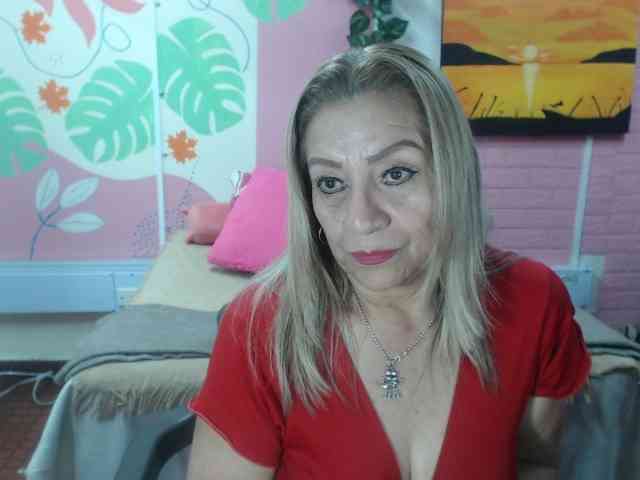 valeria-sexy