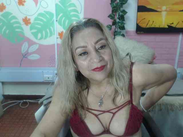 valeria-sexy