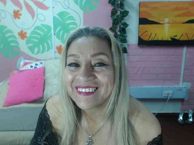 valeria-sexy