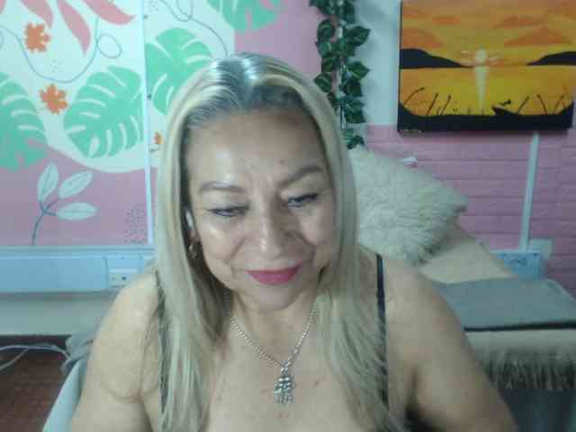 valeria-sexy