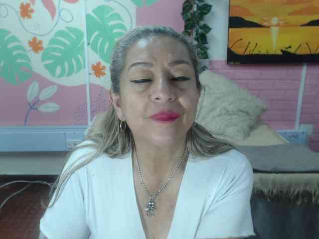 valeria-sexy webcam