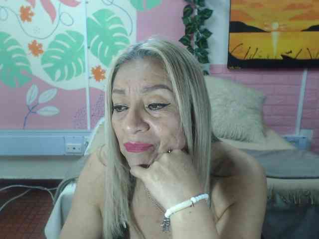 valeria-sexy webcam