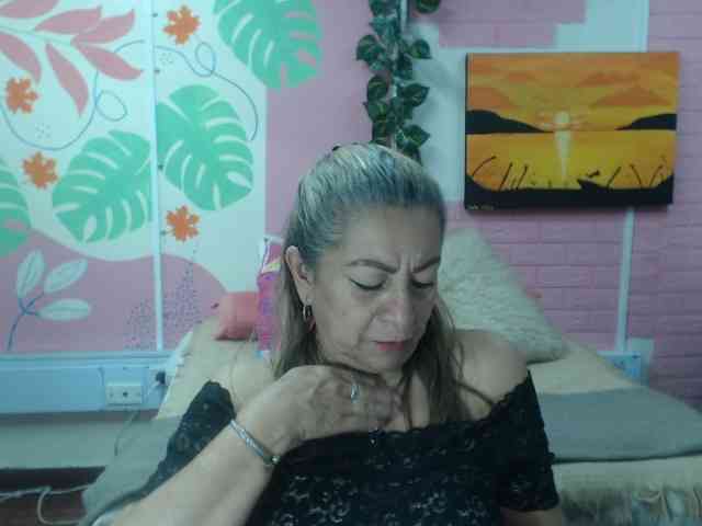valeria-sexy webcam