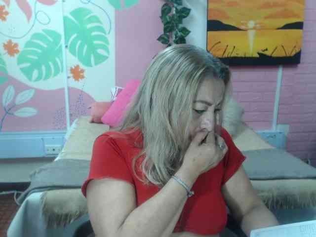 valeria-sexy webcam