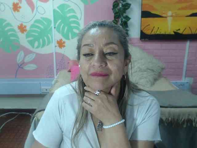 valeria-sexy webcam