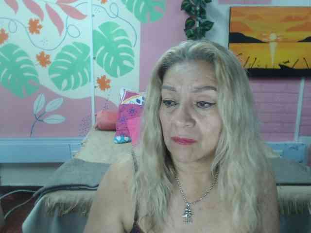 valeria-sexy webcam