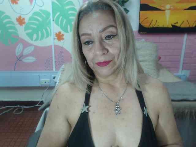 valeria-sexy