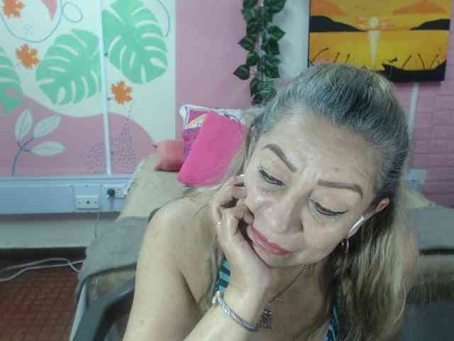 valeria-sexy webcam