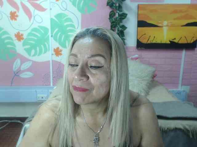 valeria-sexy webcam