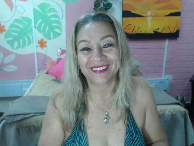 valeria-sexy
