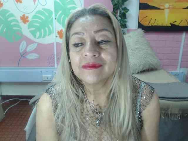 valeria-sexy webcam