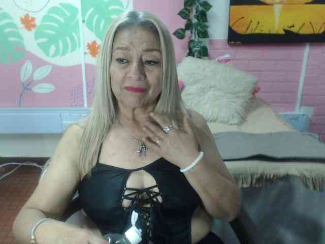 valeria-sexy webcam