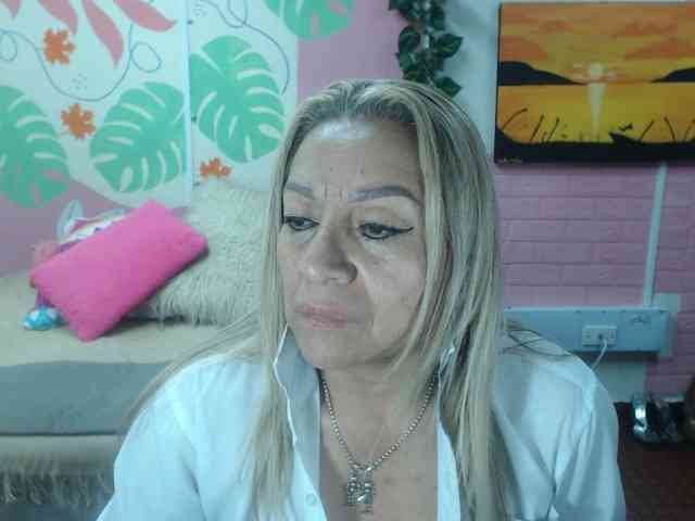 valeria-sexy webcam