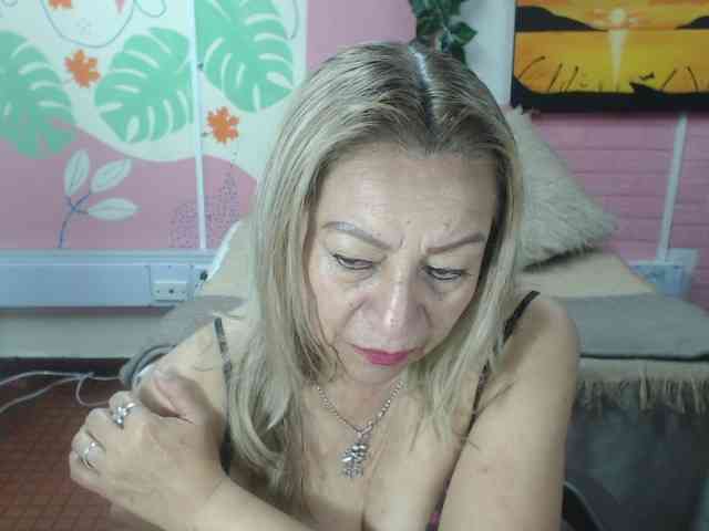 valeria-sexy webcam