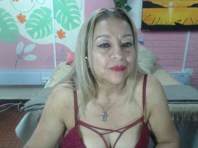 valeria-sexy