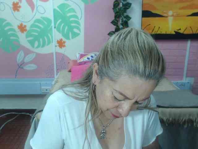 valeria-sexy webcam