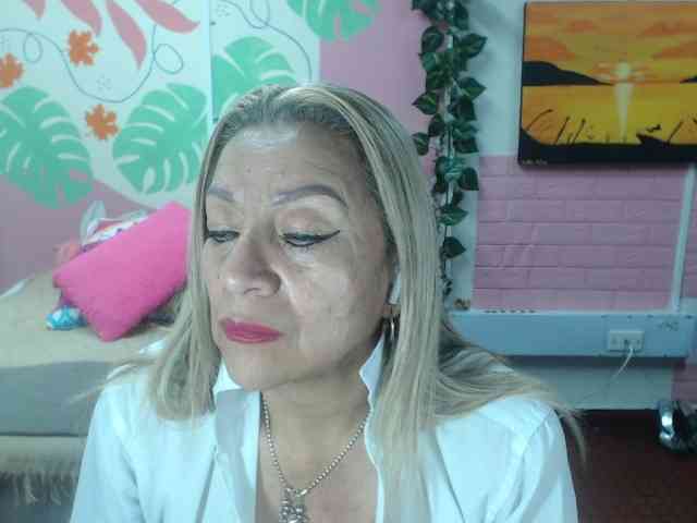 valeria-sexy webcam