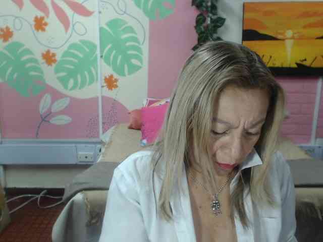 valeria-sexy webcam