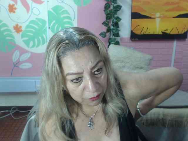 valeria-sexy webcam