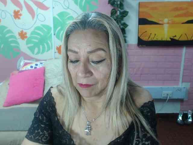 valeria-sexy webcam