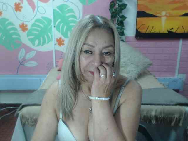 valeria-sexy webcam