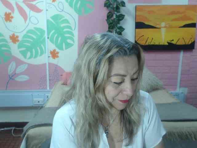 valeria-sexy webcam