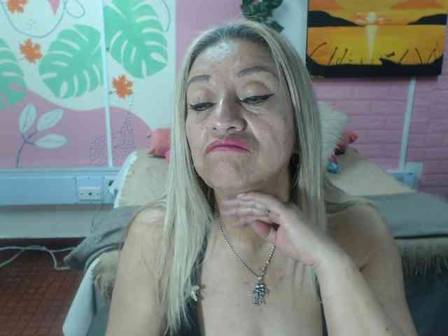valeria-sexy webcam