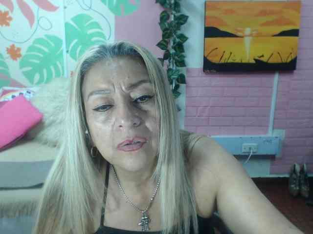 valeria-sexy