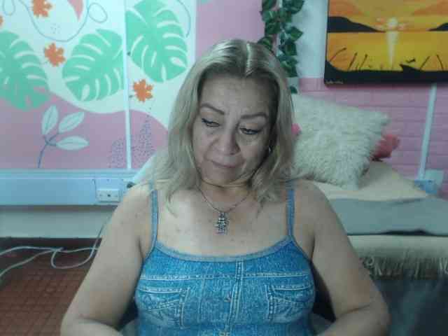 valeria-sexy webcam