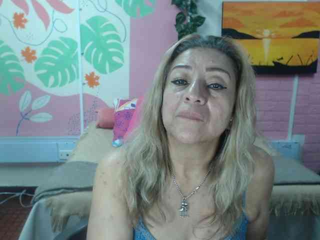 valeria-sexy webcam