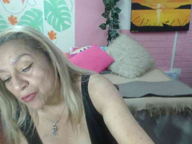 valeria-sexy webcam